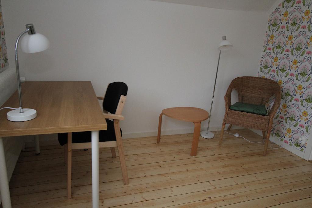 Jakie są najlepsze hotele w pobliżu lokalizacji Sandgrund Lars Lerin? Karlstad Pokój zdjęcie